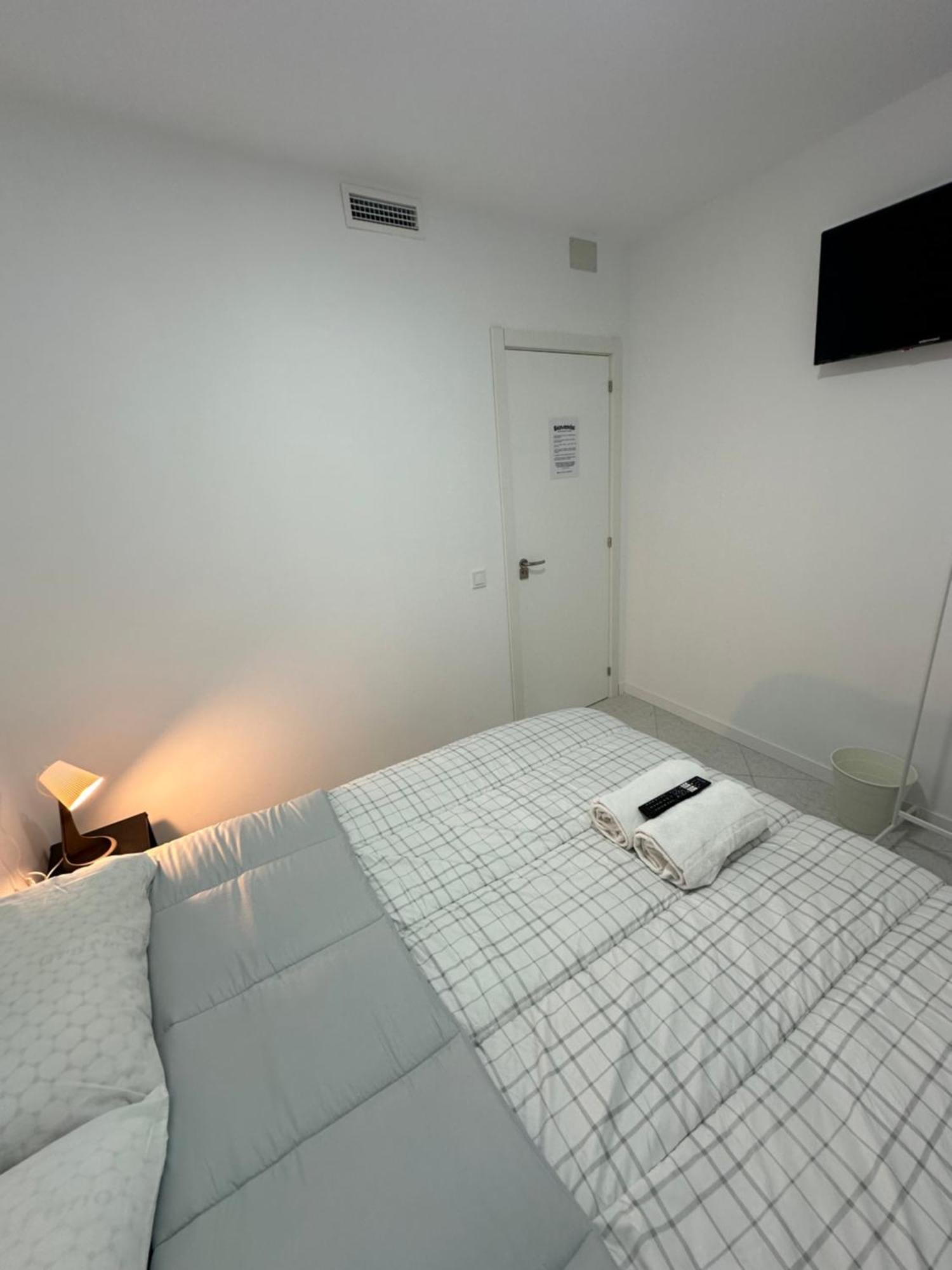 Rooms Mediavilla Madri Exterior foto