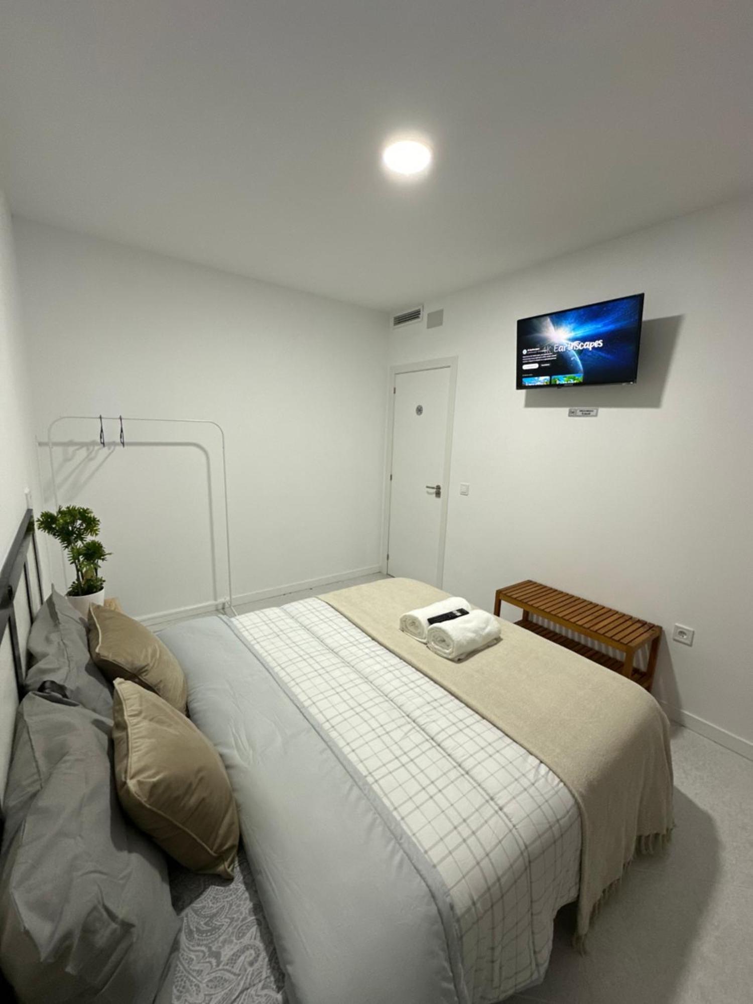 Rooms Mediavilla Madri Exterior foto