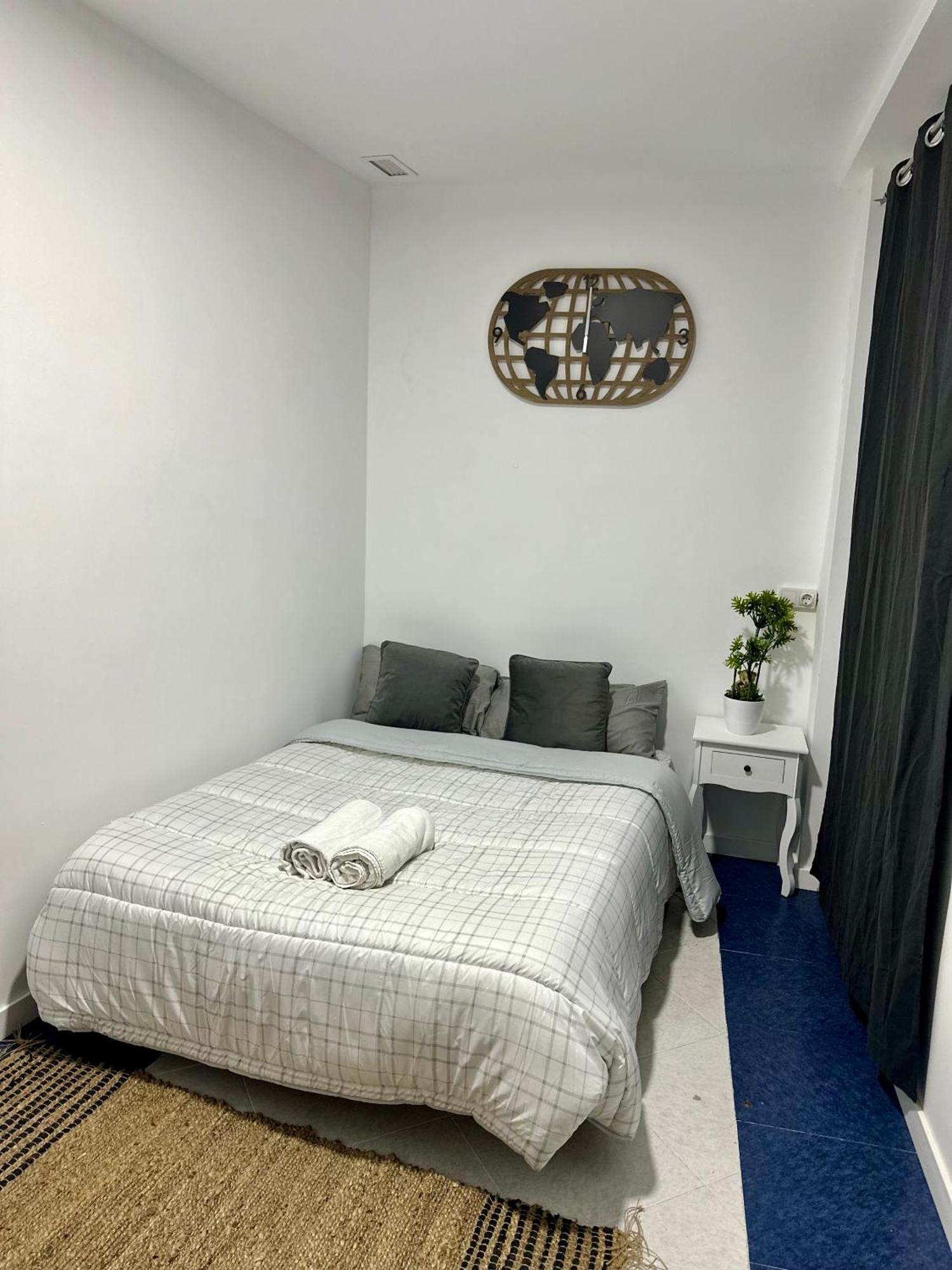 Rooms Mediavilla Madri Exterior foto